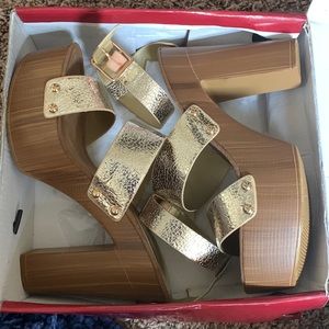 Gold platform sandles